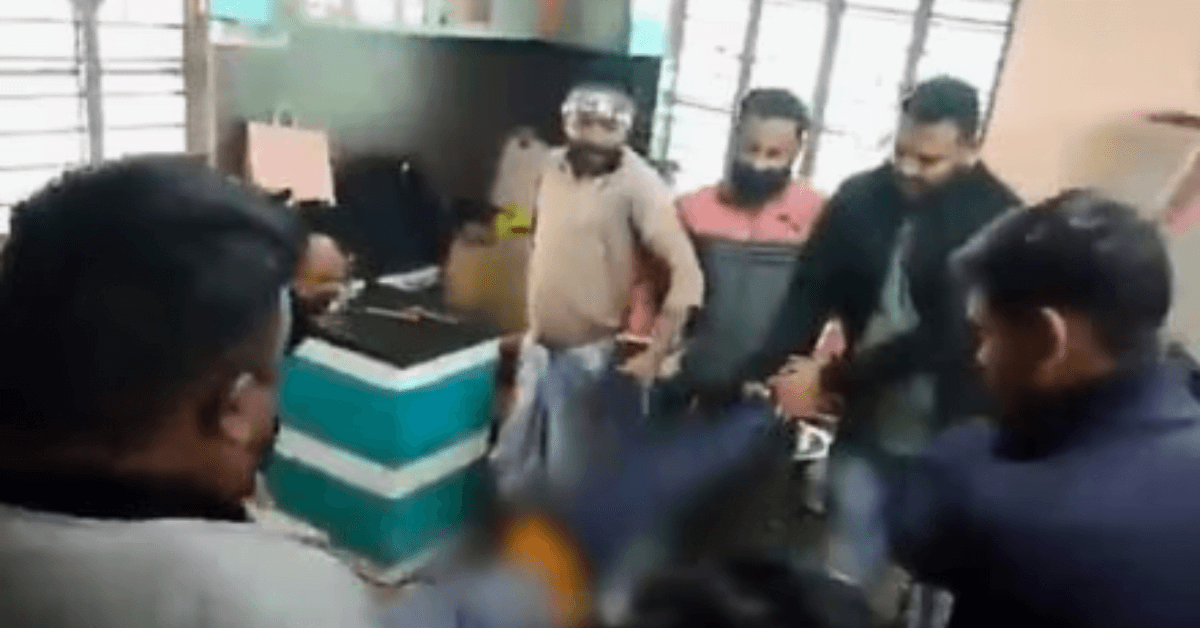 बंगाल में महिला से मारपीट