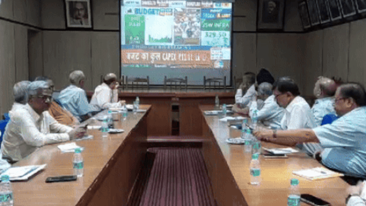 कानपुर के एक्सपर्ट्स ने बजट को निराशाजनक बताया