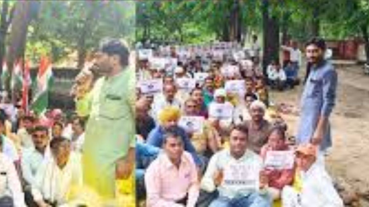 फतेहपुर: शिक्षामित्रों ने श्रद्धांजलि सभा कर निकाला कैंडल मार्च