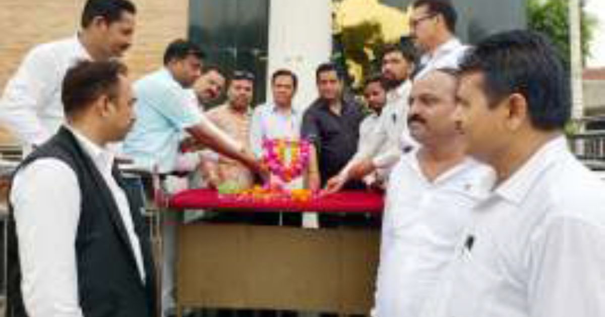 पूर्व मंत्री की पुण्यतिथि मना पालिकाध्यक्ष को सौंपा ज्ञापन