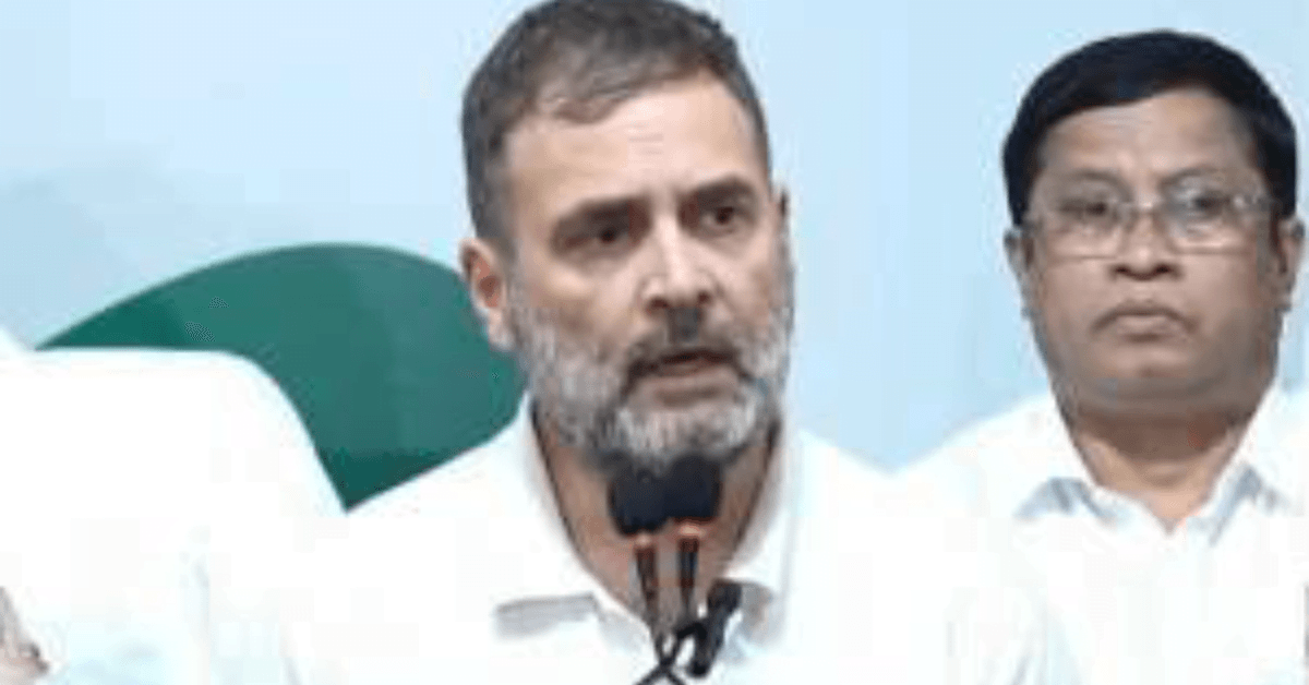 बाढ़ पीड़ितों से की मुलाकात, अफसरों को निर्देश- पूरी तैयारी रखें... कोई भूखा न रहे: सीएम योगी ChatGPT उत्तर प्रदेश के मुख्यमंत्री योगी आदित्यनाथ ने हाल ही में बाढ़ प्रभावित क्षेत्रों का दौरा किया और वहाँ के पीड़ितों से मुलाकात की। मुख्यमंत्री ने अफसरों को निर्देश दिए कि बाढ़ पीड़ितों की मदद के लिए पूरी तैयारी रखें और यह सुनिश्चित करें कि कोई भी व्यक्ति भूखा न रहे। सीएम योगी ने अधिकारियों से कहा कि राहत कार्यों में कोई कमी न हो और सभी आवश्यक सुविधाएं पीड़ितों तक पहुँचाई जाएं। उन्होंने कहा कि बाढ़ प्रभावित इलाकों में खाने-पीने की सामग्री, दवाइयां, और आश्रय स्थल उपलब्ध कराने के लिए तेजी से काम किया जाए। मुख्यमंत्री ने बाढ़ पीड़ितों के साथ बातचीत करते हुए उनकी समस्याओं को सुना और उन्हें हर संभव सहायता का आश्वासन दिया। उन्होंने कहा कि सरकार पूरी तरह से उनके साथ है और जल्द ही उनकी स्थिति में सुधार के लिए हर संभव कदम उठाए जाएंगे। योगी आदित्यनाथ ने अफसरों को निर्देश दिए कि राहत शिविरों में पर्याप्त मात्रा में भोजन, पानी और चिकित्सा सुविधा सुनिश्चित की जाए। साथ ही, उन्होंने कहा कि बाढ़ के पानी के उतरने के बाद भी स्वास्थ्य और सफाई के कार्यों पर विशेष ध्यान दिया जाए ताकि कोई महामारी न फैले। only arrange ChatGPT बाढ़ पीड़ितों से की मुलाकात, अफसरों को निर्देश- पूरी तैयारी रखें... कोई भूखा न रहे: सीएम योगी उत्तर प्रदेश के मुख्यमंत्री योगी आदित्यनाथ ने हाल ही में बाढ़ प्रभावित क्षेत्रों का दौरा किया और वहाँ के पीड़ितों से मुलाकात की। मुख्यमंत्री ने अफसरों को निर्देश दिए कि बाढ़ पीड़ितों की मदद के लिए पूरी तैयारी रखें और यह सुनिश्चित करें कि कोई भी व्यक्ति भूखा न रहे। सीएम योगी ने अधिकारियों से कहा कि राहत कार्यों में कोई कमी न हो और सभी आवश्यक सुविधाएं पीड़ितों तक पहुँचाई जाएं। उन्होंने कहा कि बाढ़ प्रभावित इलाकों में खाने-पीने की सामग्री, दवाइयां, और आश्रय स्थल उपलब्ध कराने के लिए तेजी से काम किया जाए। मुख्यमंत्री ने बाढ़ पीड़ितों के साथ बातचीत करते हुए उनकी समस्याओं को सुना और उन्हें हर संभव सहायता का आश्वासन दिया। उन्होंने कहा कि सरकार पूरी तरह से उनके साथ है और जल्द ही उनकी स्थिति में सुधार के लिए हर संभव कदम उठाए जाएंगे। योगी आदित्यनाथ ने अफसरों को निर्देश दिए कि राहत शिविरों में पर्याप्त मात्रा में भोजन, पानी और चिकित्सा सुविधा सुनिश्चित की जाए। साथ ही, उन्होंने कहा कि बाढ़ के पानी के उतरने के बाद भी स्वास्थ्य और सफाई के कार्यों पर विशेष ध्यान दिया जाए ताकि कोई महामारी न फैले। don't explain only provide proper paragraph ChatGPT बाढ़ पीड़ितों से की मुलाकात, अफसरों को निर्देश- पूरी तैयारी रखें... कोई भूखा न रहे: सीएम योगी उत्तर प्रदेश के मुख्यमंत्री योगी आदित्यनाथ ने हाल ही में बाढ़ प्रभावित क्षेत्रों का दौरा किया और वहाँ के पीड़ितों से मुलाकात की। मुख्यमंत्री ने अफसरों को निर्देश दिए कि बाढ़ पीड़ितों की मदद के लिए पूरी तैयारी रखें और यह सुनिश्चित करें कि कोई भी व्यक्ति भूखा न रहे। सीएम योगी ने अधिकारियों से कहा कि राहत कार्यों में कोई कमी न हो और सभी आवश्यक सुविधाएं पीड़ितों तक पहुँचाई जाएं। उन्होंने कहा कि बाढ़ प्रभावित इलाकों में खाने-पीने की सामग्री, दवाइयां, और आश्रय स्थल उपलब्ध कराने के लिए तेजी से काम किया जाए। मुख्यमंत्री ने बाढ़ पीड़ितों के साथ बातचीत करते हुए उनकी समस्याओं को सुना और उन्हें हर संभव सहायता का आश्वासन दिया। उन्होंने कहा कि सरकार पूरी तरह से उनके साथ है और जल्द ही उनकी स्थिति में सुधार के लिए हर संभव कदम उठाए जाएंगे। योगी आदित्यनाथ ने अफसरों को निर्देश दिए कि राहत शिविरों में पर्याप्त मात्रा में भोजन, पानी और चिकित्सा सुविधा सुनिश्चित की जाए। साथ ही, उन्होंने कहा कि बाढ़ के पानी के उतरने के बाद भी स्वास्थ्य और सफाई के कार्यों पर विशेष ध्यान दिया जाए ताकि कोई महामारी न फैले। only align this not add anything श्रावस्ती श्रावस्ती जिले में आई बाढ़ व कटान का जायजा लेने के लिए मुख्यमंत्री योगी आदित्यनाथ बृहस्पतिवार जमुनहा पहुंचे। जहां राप्ती बैराज स्थित गेस्ट हाउस में छह व सात जुलाई की रात रेस्क्यू कर बचाई गई रेखा देवी व फ्लड पीएसी के जवानों को प्रशस्ति पत्र देकर सम्मानित किया साथ ही बाढ़ में डूबे चार परिवारों को राहत चेक व बाढ़ प्रभावितों को बाढ़ राहत किट प्रदान किया। इस दौरान मोटर बोट से नदी के दूसरे तरफ जाकर बाढ़ प्रभावितों से मिल कर उनका हाल भी जाना। जमुनहा गेस्ट हाउस पहुंचे मुख्यमंत्री ने छह व सात जुलाई की रात भरथापुर के निकट परवल के खेत की रखवाली करने गई किशोरियां व महिलाओं सहित 11 लोग राप्ती के बाढ़ में घिर गए थे। इस दौरान मोबाइल से प्रशासन से संपर्क कर सभी को सुरक्षित निकालने में सहयोग करने वाली रेखा देवी, पथ प्रदर्शक राम उजागर, फ्लड पीएसी के सोनू कुमार, अमरेश कुमार सरोज, शुभम सिंह, सतीश कुमार व मनोज कुमार को प्रशस्ति पत्र देकर सम्मानित किया। साथ ही इन्हें बाद में अलग से सम्मानित करने व जिनके पास आवास नहीं है उन्हें आवास देने की बात कही। इस दौरान बाढ़ के पानी में डूबे केवटन पुरवा निवासी लालजी पुत्र डेवा व चेतराम पुत्र फकीर तथा नौखान में डूबी सेहनिया निवासी शाहजहां पुत्री अकबर व जैनब उर्फ निबरी पुत्री मोहर अली के परिजनों को चार चार लाख रुपये का चेक प्रदान किया। इसके साथ ही शिकारी चौड़ा के बुद्धी, भोला, हरिहरपुर कानपुर पिपरहवा कोठी के छेदू व महंगू, वीरपुर लौकिहा के नादिर व जगदीश प्रसाद, जोगिया के राजेंद्र प्रसाद, रीता देवी, रामदयाल व शांति देवी सहित 100 बाढ़ पीडिघ्तों को राहत किट प्रदान किया। अपने संबोधन में मुख्यमंत्री योगी ने कहा कि प्रदेश में 33 तहसील, 633 गांव व 17 लाख 97 हजार आबादी बाढ़ की चपेट में आई है। जहां 18 हजार से अधिक पशु व एक लाख 45 हजार हेक्टेअर कृषि भूमि अचानक जलप्लावन के कारण प्रभावित हुई है। सभी गांवों में एनडीआरएफ, एसडीआरएफ, फ्लड पीएसी व स्थानीय स्तर पर नौकाओं की व्यवस्था की गई है। 1033 बाढ़ चौकी स्थापित कर वहां बाढ़ पीड़ितों को रखा जा रहा है। जिनके घर में पानी भर गया है। उन्हें रेस्क्यू करने की व्यवस्था की गई है। श्रावस्ती में 116 गांव बाढ़ से प्रभावित हुए हैं। जहां पंद्रह गांवों में कटान हुई है। 76 हजार आबादी व 23500 हेक्टेअर कृषि भूमि प्रभावित है। बचाव राहत के लिए एसडीआरएफ, एनडीआरएफ व फ्लड पीएसी के साथ नाव आदि की व्यवस्था की गई है। जिले में चार जनहानि हुई है। पहले से व्यवस्था थी जो भी गांव व व्यक्ति बाढ़ की चपेट में आए हैं। उनके लिए राहत पैकेट की व्यवस्था है। सरकार ने आपदा राहत निधि से इसके लिए पहले ही व्यवस्था बना रखा है। पूरी तैयारी रखें कोई भूखा न रहे: मुख्यमंत्री योगी ने कहा कि इस बार भारी तैयारी होनी चाहिए ताकि कोई भूखा प्यासा न रहे। बाढ़ व कटान प्रभावित गांव में सर्पदंश व जानवरों के काटने की घटनाएं हो सकती है। इसके लिए सभी सीएचसी में एंटी स्नेक वेनम व एंटी रैबीज उपलब्ध कराने को कहा गया है। सरकार ऐसी स्थिति में तत्परता से कार्य कर रही है। हमने उन परिवारों से भी मुलाकात किया जो सात व आठ जुलाई की रात बाढ़ में फंस गए थे। इस दौरान जल शक्ति मंत्री स्वतंत्र देव सिंह, जिला पंचायत अध्यक्ष दद्दन मिश्रा, श्रावस्ती विधायक रामफेरन पांडे, एमएलसी डा. प्रज्ञा त्रिपाठी, पदमसेन चौधरी, डीएम अजय कुमार द्विवेदी, एसपी घनश्याम चौरसिया सहित पूरा प्रशासनिक अमला मौजूद रहा। ChatGPT श्रावस्ती श्रावस्ती जिले में आई बाढ़ व कटान का जायजा लेने के लिए मुख्यमंत्री योगी आदित्यनाथ बृहस्पतिवार जमुनहा पहुंचे। जहां राप्ती बैराज स्थित गेस्ट हाउस में छह व सात जुलाई की रात रेस्क्यू कर बचाई गई रेखा देवी व फ्लड पीएसी के जवानों को प्रशस्ति पत्र देकर सम्मानित किया साथ ही बाढ़ में डूबे चार परिवारों को राहत चेक व बाढ़ प्रभावितों को बाढ़ राहत किट प्रदान किया। इस दौरान मोटर बोट से नदी के दूसरे तरफ जाकर बाढ़ प्रभावितों से मिल कर उनका हाल भी जाना। जमुनहा गेस्ट हाउस पहुंचे मुख्यमंत्री ने छह व सात जुलाई की रात भरथापुर के निकट परवल के खेत की रखवाली करने गई किशोरियां व महिलाओं सहित 11 लोग राप्ती के बाढ़ में घिर गए थे। इस दौरान मोबाइल से प्रशासन से संपर्क कर सभी को सुरक्षित निकालने में सहयोग करने वाली रेखा देवी, पथ प्रदर्शक राम उजागर, फ्लड पीएसी के सोनू कुमार, अमरेश कुमार सरोज, शुभम सिंह, सतीश कुमार व मनोज कुमार को प्रशस्ति पत्र देकर सम्मानित किया। साथ ही इन्हें बाद में अलग से सम्मानित करने व जिनके पास आवास नहीं है उन्हें आवास देने की बात कही। इस दौरान बाढ़ के पानी में डूबे केवटन पुरवा निवासी लालजी पुत्र डेवा व चेतराम पुत्र फकीर तथा नौखान में डूबी सेहनिया निवासी शाहजहां पुत्री अकबर व जैनब उर्फ निबरी पुत्री मोहर अली के परिजनों को चार चार लाख रुपये का चेक प्रदान किया। इसके साथ ही शिकारी चौड़ा के बुद्धी, भोला, हरिहरपुर कानपुर पिपरहवा कोठी के छेदू व महंगू, वीरपुर लौकिहा के नादिर व जगदीश प्रसाद, जोगिया के राजेंद्र प्रसाद, रीता देवी, रामदयाल व शांति देवी सहित 100 बाढ़ पीडिघ्तों को राहत किट प्रदान किया। अपने संबोधन में मुख्यमंत्री योगी ने कहा कि प्रदेश में 33 तहसील, 633 गांव व 17 लाख 97 हजार आबादी बाढ़ की चपेट में आई है। जहां 18 हजार से अधिक पशु व एक लाख 45 हजार हेक्टेअर कृषि भूमि अचानक जलप्लावन के कारण प्रभावित हुई है। सभी गांवों में एनडीआरएफ, एसडीआरएफ, फ्लड पीएसी व स्थानीय स्तर पर नौकाओं की व्यवस्था की गई है। 1033 बाढ़ चौकी स्थापित कर वहां बाढ़ पीड़ितों को रखा जा रहा है। जिनके घर में पानी भर गया है। उन्हें रेस्क्यू करने की व्यवस्था की गई है। श्रावस्ती में 116 गांव बाढ़ से प्रभावित हुए हैं। जहां पंद्रह गांवों में कटान हुई है। 76 हजार आबादी व 23500 हेक्टेअर कृषि भूमि प्रभावित है। बचाव राहत के लिए एसडीआरएफ, एनडीआरएफ व फ्लड पीएसी के साथ नाव आदि की व्यवस्था की गई है। जिले में चार जनहानि हुई है। पहले से व्यवस्था थी जो भी गांव व व्यक्ति बाढ़ की चपेट में आए हैं। उनके लिए राहत पैकेट की व्यवस्था है। सरकार ने आपदा राहत निधि से इसके लिए पहले ही व्यवस्था बना रखा है। पूरी तैयारी रखें कोई भूखा न रहे: मुख्यमंत्री योगी ने कहा कि इस बार भारी तैयारी होनी चाहिए ताकि कोई भूखा प्यासा न रहे। बाढ़ व कटान प्रभावित गांव में सर्पदंश व जानवरों के काटने की घटनाएं हो सकती है। इसके लिए सभी सीएचसी में एंटी स्नेक वेनम व एंटी रैबीज उपलब्ध कराने को कहा गया है। सरकार ऐसी स्थिति में तत्परता से कार्य कर रही है। हमने उन परिवारों से भी मुलाकात किया जो सात व आठ जुलाई की रात बाढ़ में फंस गए थे। इस दौरान जल शक्ति मंत्री स्वतंत्र देव सिंह, जिला पंचायत अध्यक्ष दद्दन मिश्रा, श्रावस्ती विधायक रामफेरन पांडे, एमएलसी डा. प्रज्ञा त्रिपाठी, पदमसेन चौधरी, डीएम अजय कुमार द्विवेदी, एसपी घनश्याम चौरसिया सहित पूरा प्रशासनिक अमला मौजूद रहा। मणिपुर के हालात में सुधार नहीं, आज भी दो टुकड़ों में बंटा है: राहुल इंफाल, एजेंसी। लोकसभा में विपक्ष के नेता और कांग्रेस सांसद राहुल गांधी ने मणिपुर की स्थिति पर केंद्र सरकार के खिलाफ नाराजगी जताई। उन्होंने गुरुवार को कहा कि मणिपुर की स्थिति में आज भी सुधार नहीं हुआ, यह अभी भी दो टुकड़ों में बंटा हुआ है । प्रधानमंत्री नरेंद्र मोदी की सरकार पर निशाना साधते हुए उन्होंने आगे कहा कि पीएम मोदी को राज्य का दौरा कर लोगों की तकलीफ सुननी चाहिए और शांति की अपील करनी चाहिए। कांग्रेस सांसद राहुल गांधी ने कहा कि इंडी गठबंधन की पार्टियां मणिपुर की समस्या को संसद में पूरी शक्ति के साथ उठाकर, सरकार पर इस समस्या को पूरी तरह से खत्म करने का दबाव बनाएंगी। उन्होंने सोमवार को हिंसाग्रस्त राज्य का दौरा कर पीड़ितों से मुलाकात की। उन्होंने इस दौरे का वीडियो सोशल मीडिया प्लेटफॉर्म एक्स पर भी साझा किया। लोकसभा में विपक्ष के नेता ने कहा कि 22 जुलाई से आरंभ हो रहे संसद के मानसून सत्र में मणिपुर का मुद्दा उठाया जाएगा। उन्होंने एक वीडियो साझा करते हुए पोस्ट में लिखा, मणिपुर में हिंसा शुरू होने के बाद, मैं तीसरी बार यहां आ चुका हूं, मगर अफसोस स्थिति में कोई सुधार नहीं है। आज भी यह राज्य दो टुकड़ों में बंटा हुआ है। घर जल रहे हैं, मासूम जिंदगियां खतरे में हैं और हजारों परिवार राहत शिविरों में जीवन काटने पर मजबूर हैं। राहुल गांधी ने आगे कहा कि पीएम मोदी को खुद को मणिपुर आकर यहां के लोगों से बात करनी चाहिए। उनकी तकलीफ सुनने के साथ उनसे शांति बनाए रखने की अपील करनी चाहिए। सोशल मीडिया पर जारी वीडियो के अनुसार, राहुल गांधी ने महिलाओं के एक समूह के समक्ष सवाल किया कि हिंसा क्यों शुरू हुई तो महिलाओं ने बताया कि हिंसा गलतफहमी से शुरू हुई थी। इससे किसी को भी कोई फायदा नहीं हो रहा है। ChatGPT मणिपुर के हालात में सुधार नहीं, आज भी दो टुकड़ों में बंटा है: राहुल