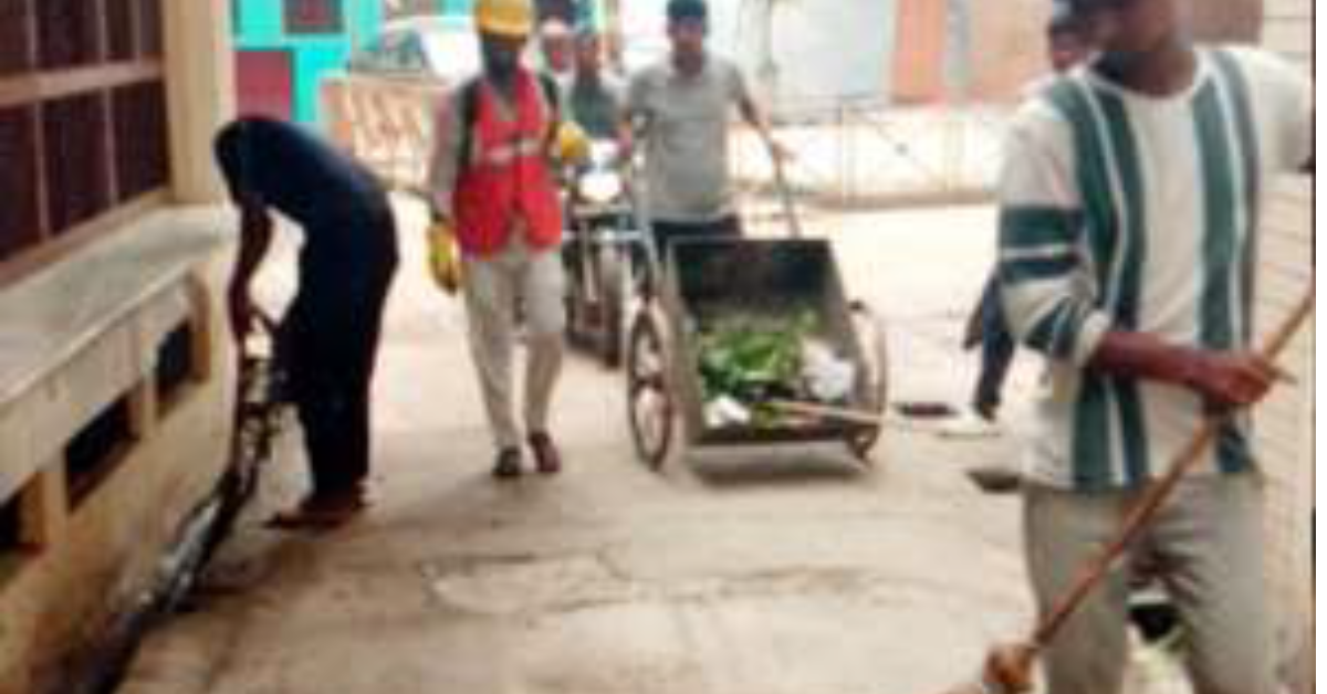 पालिका ने कराया एंटी लार्वा का छिड़काव