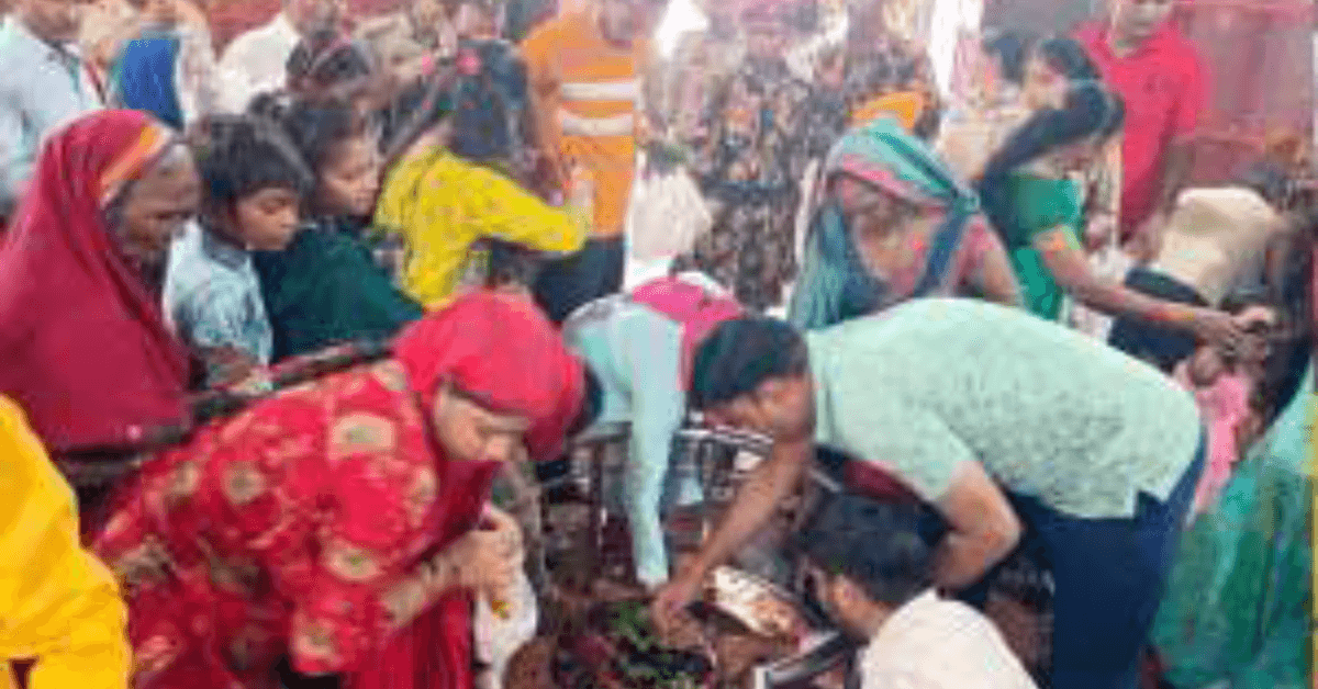 सावन के पहले सोमवार पर शिवालयों में गूंजा हर-हर महादेव