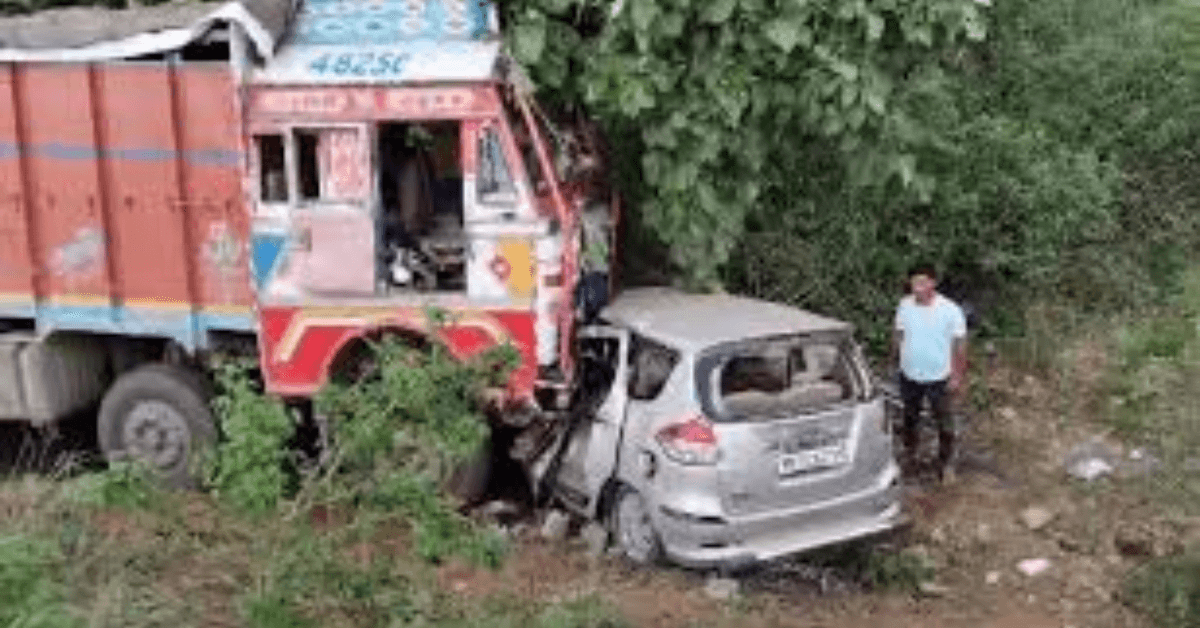 सतना में कार और टन्न्क के बीच टक्कर में तीन लोगों की मौत, चार घायल