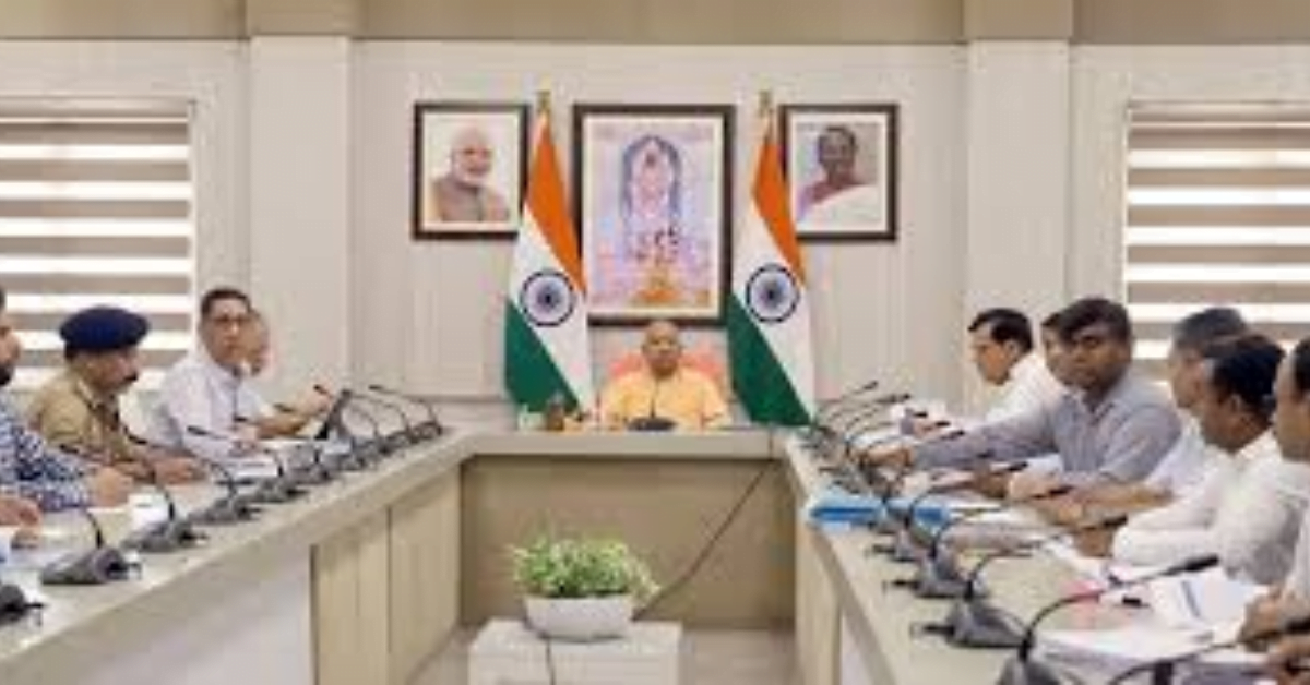 मीटर जांच या बकाया की वसूली के नाम पर उत्पीड़न नहीं होना चाहिए: सीएम योगी