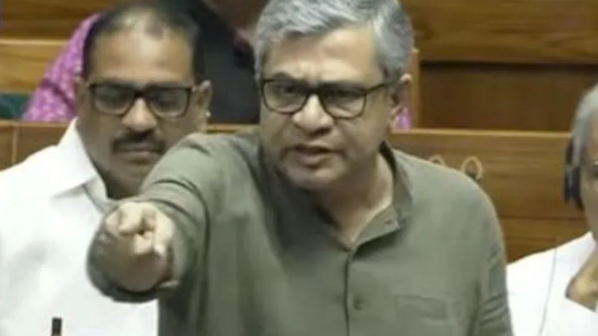 रेल मंत्री बोले- हम काम करते हैं, रील नहीं बनाते