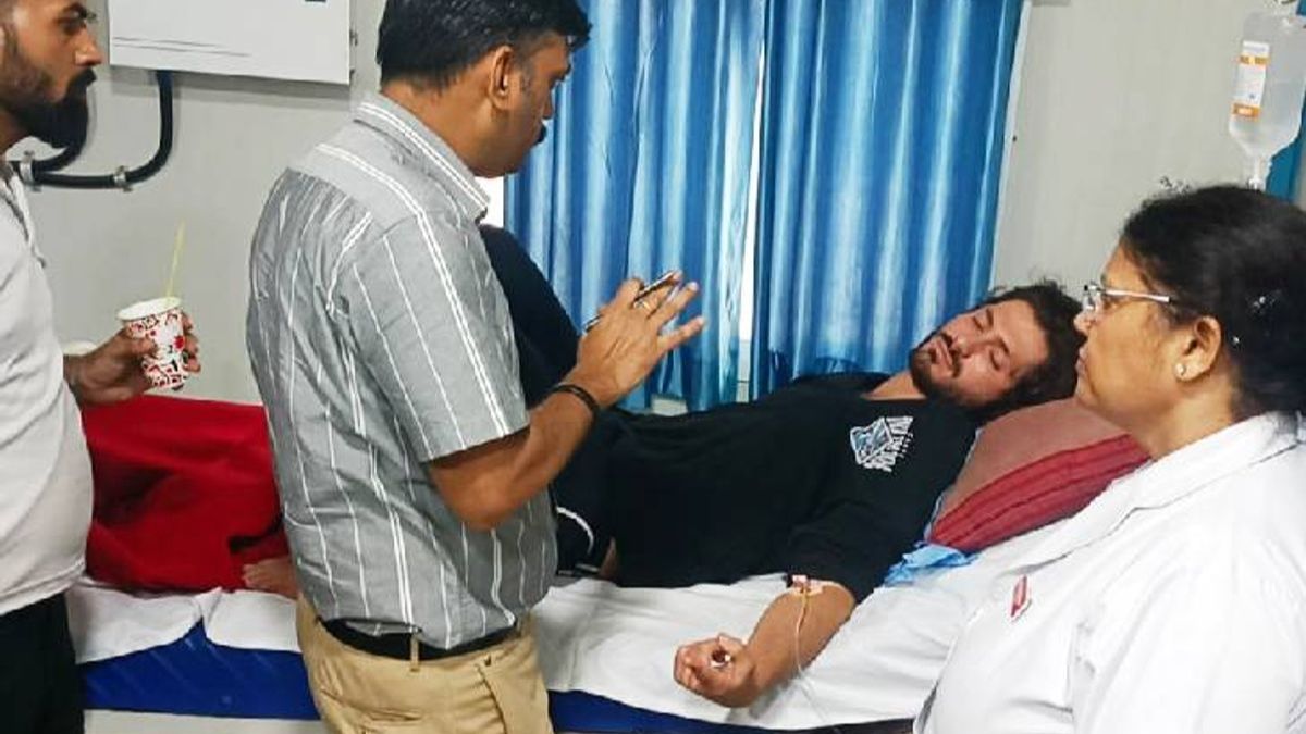 कानपुर में फूड प्वाइजनिंग से विदेशी युवक की हालत बिगड़ी