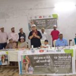 ‘डीएम ने फाइलेरियारोधी दवा खाकर एमडीए अभियान का शुभारंभ’ किया
