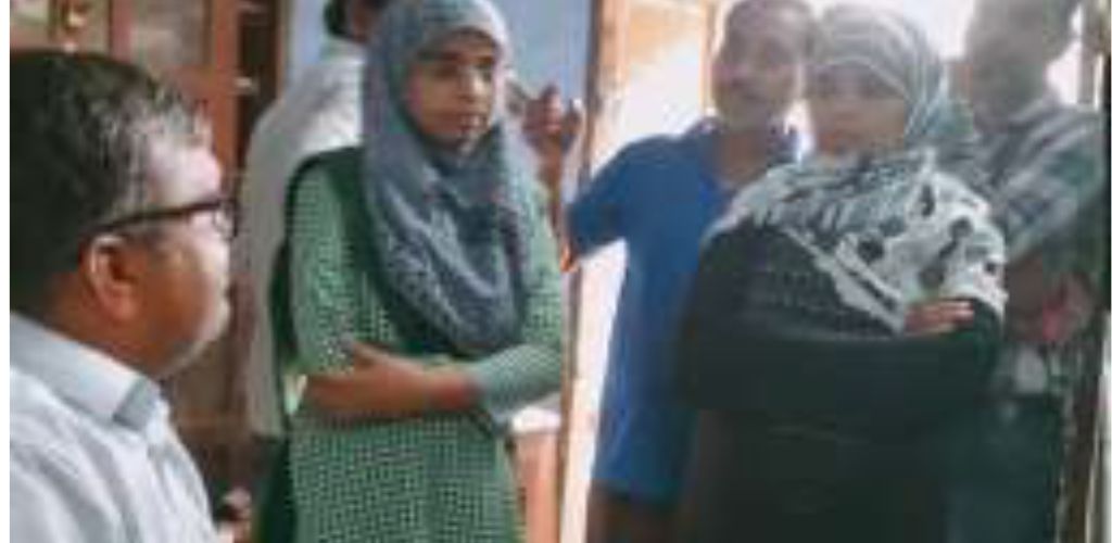 कॉलेज में हिजाब पहनने के मामलेमें डीएम का एक्शन