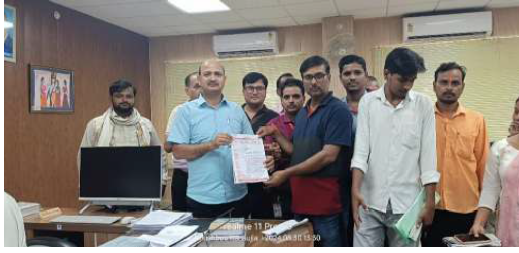 ग्रामीण पत्रकार एसोसिएशन के पदाधिकारियों ने 8 सूत्रीय माँगो सौंपा ज्ञापन