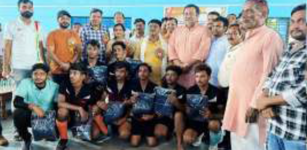 मेजर ध्यानचंद की जयंती पर हुई हाकी प्रतियोगिता