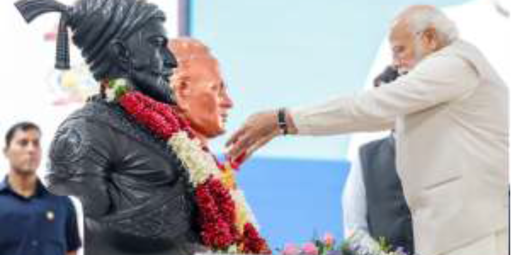 शिवाजी की प्रतिमा गिरने पर पीएम मोदी ने सिर झुकाकर मांगी माफी, बोले हमारे लिए हमारे देवता से बड़ा कुछ नहीं