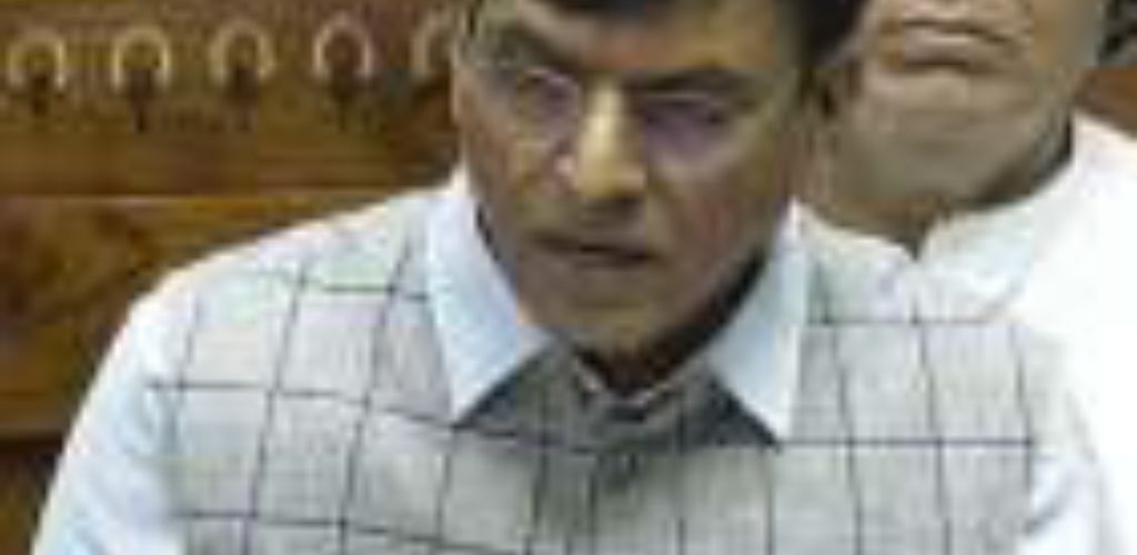 विनेश मामले में अंतरराष्ट्रीय कुश्ती संघ में विरोध जताया: खेलमंत्री