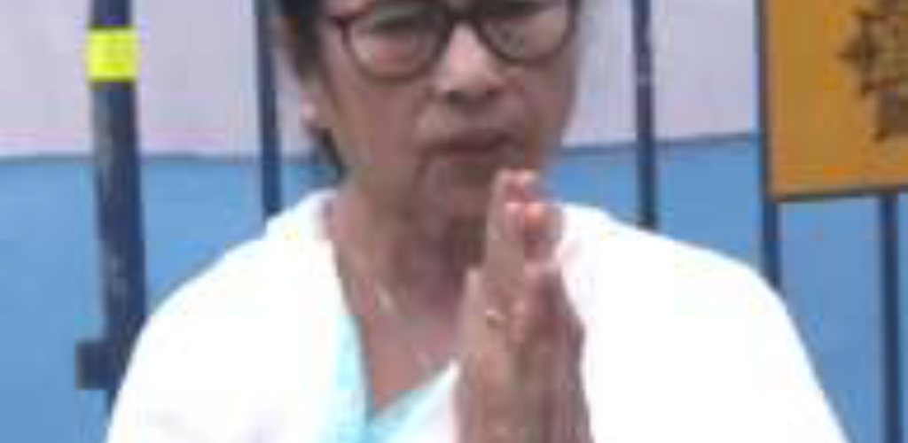 ममता बनर्जी ने फिर लिखी पीएम मोदी को चिट्ठी, बोलीं इतने संवेदनशील मुद्दे पर आपकी कोई प्रतिक्रिया नहीं मिली