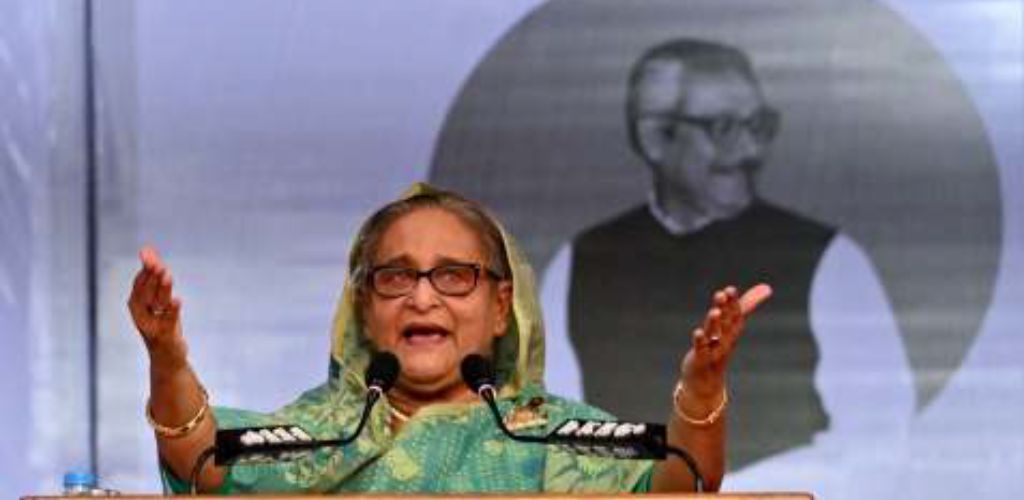 अहंकार और प्रजातंत्र विरोधी रवैया शेख हसीना के पतन का कारण: एल.एस. हरदेनिया