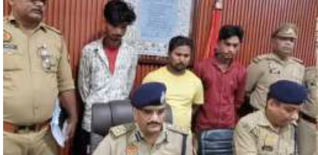 कानपुर में स्कूल के ड्राइवर-परिचालक ही निकले चोर