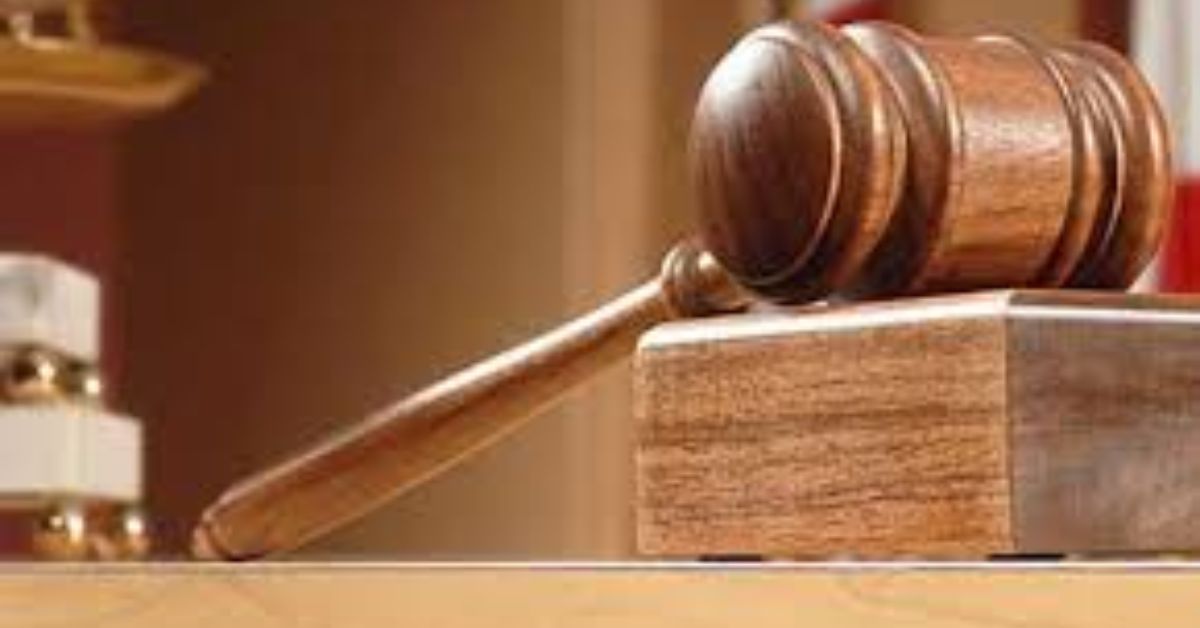 अवैध कब्जेदार पर जुर्माना के साथ हुई बेदखली का आदेश