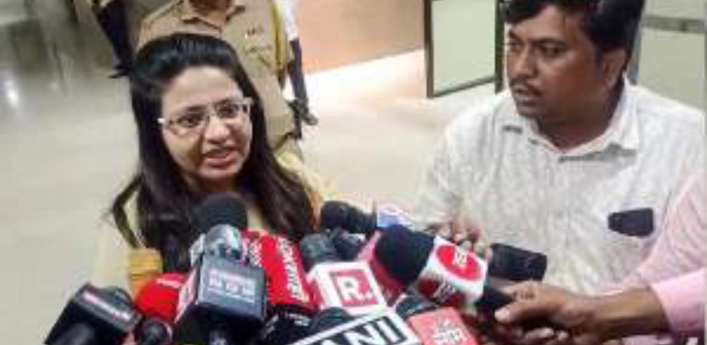 पूर्व आईएएस पूजा खेड़कर पर सबसे बड़ा खुलासा भ्ब् मेंदिल्ली पुलिस ने अपने स्टेटस रिपोर्ट में किए बड़े दावें