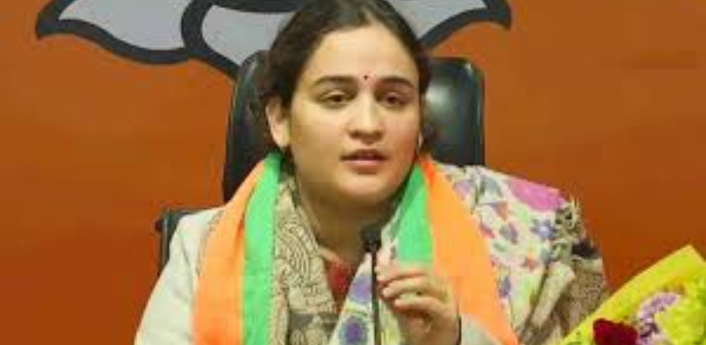 मुलायम की छोटी बहू को भाजपा ने दी बड़ीजिम्मेदारी, बनाई गईं महिला आयोग उपाध्यक्ष