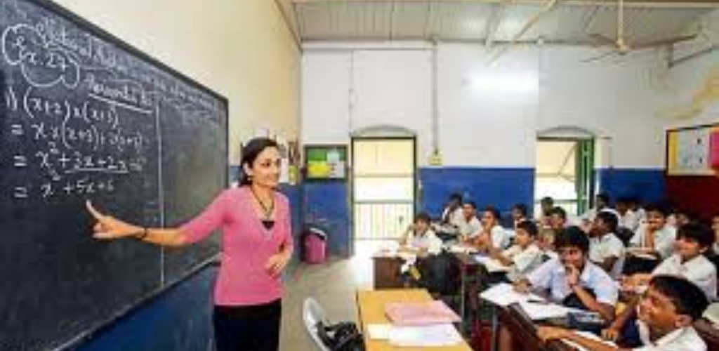 सशक्त बनाई जाए शिक्षक की संस्था