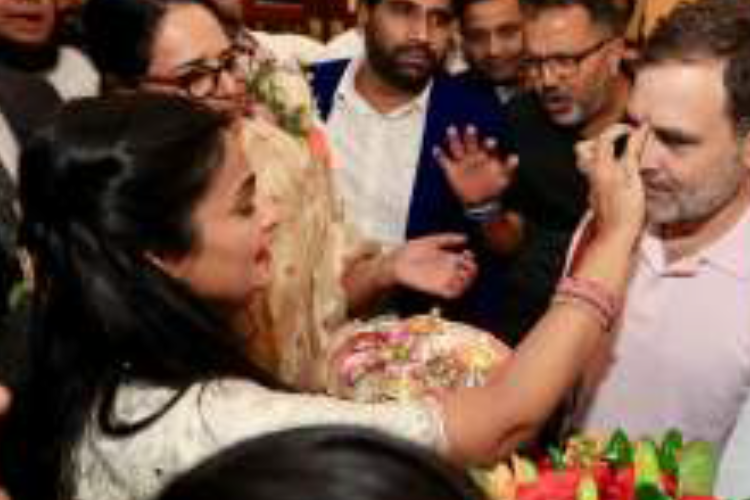 टेक्सास से राहुल गांधी की अमेरिका यात्रा शुरू, डलास हवाई अड्डे पर हुआ जोरदार स्वागत