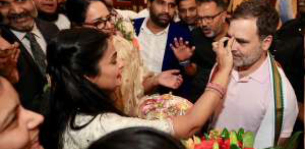 टेक्सास से राहुल गांधी की अमेरिका यात्रा शुरू, डलास हवाई अड्डे पर हुआ जोरदार स्वागत