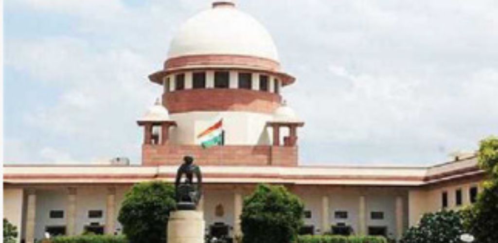 सुप्रीम कोर्ट ने केंद्र से पूछा, सिफारिशें दोहराने के बावजूद क्यों लंबित हैं न्यायाधीशों की नियुक्तियां