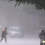 तेलंगाना में भारी बारिश से जनजीवन अस्त-व्यस्त, रेड अलर्ट जारी