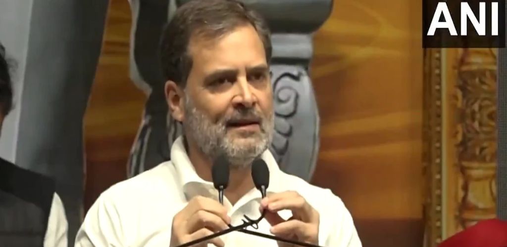 मोदी और केजरीवाल पर राहुल का वार, बोले- दिल्ली को चाहिए शीला दीक्षित का विकास मॉडल